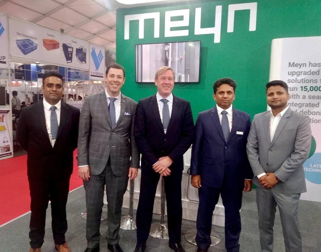Mr. Robbert Birkhoff (in middle), Director Sales & Projects, Meyn Food Processing Technology BV with team of Meyn India