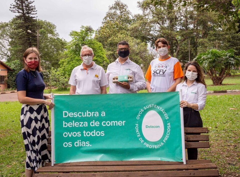 Green Egg Campaign: Dr. Maike Maziero_ Lineu Wutzke _Roberto Montanhini Neto_ Lídia Neumann Schewe Corsino _Maria Luiza Ruiz ©Delacon